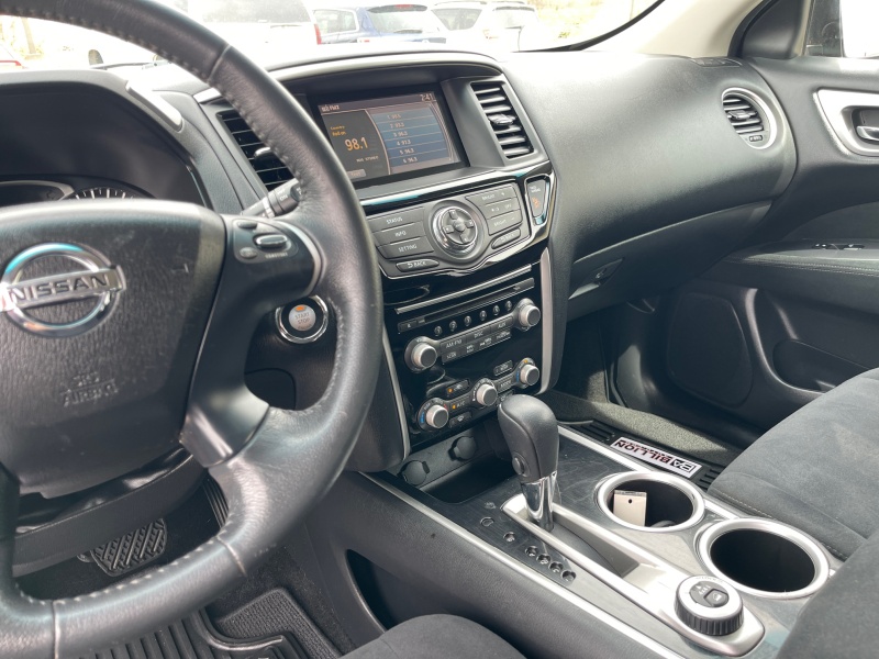 2016 Nissan Pathfinder
