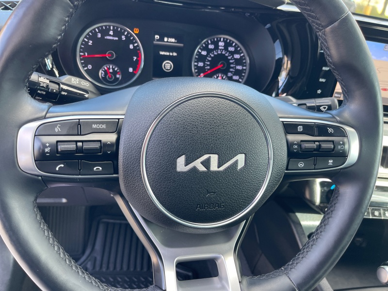 2022 Kia K5