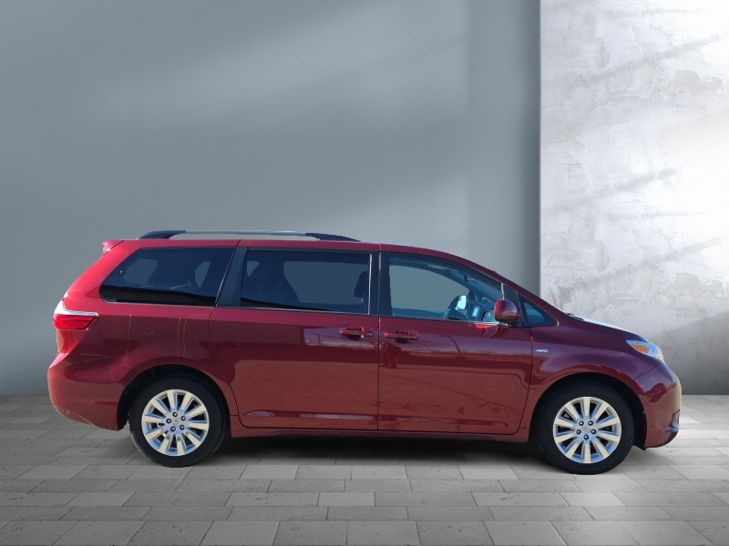 2016 Toyota Sienna