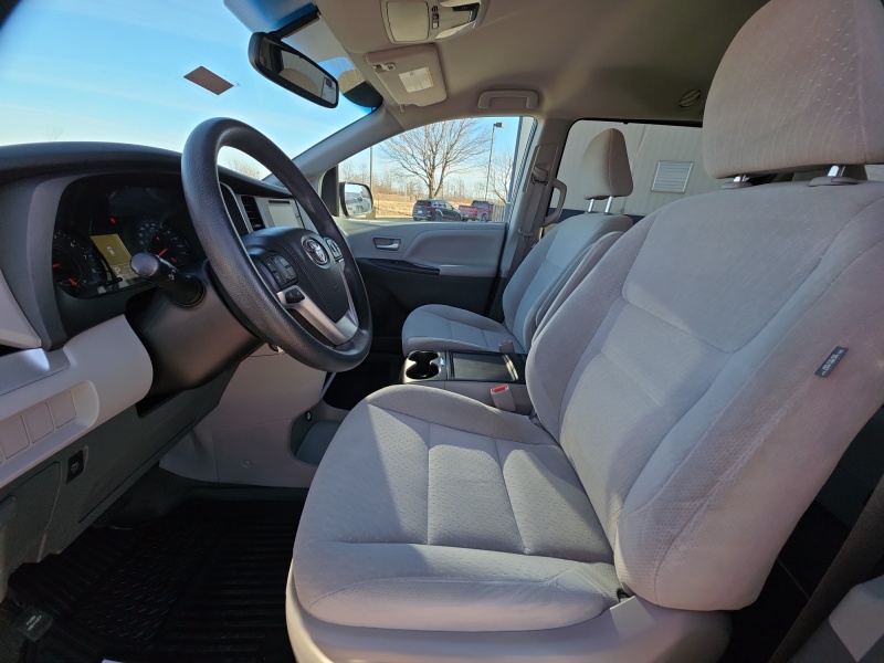 2016 Toyota Sienna