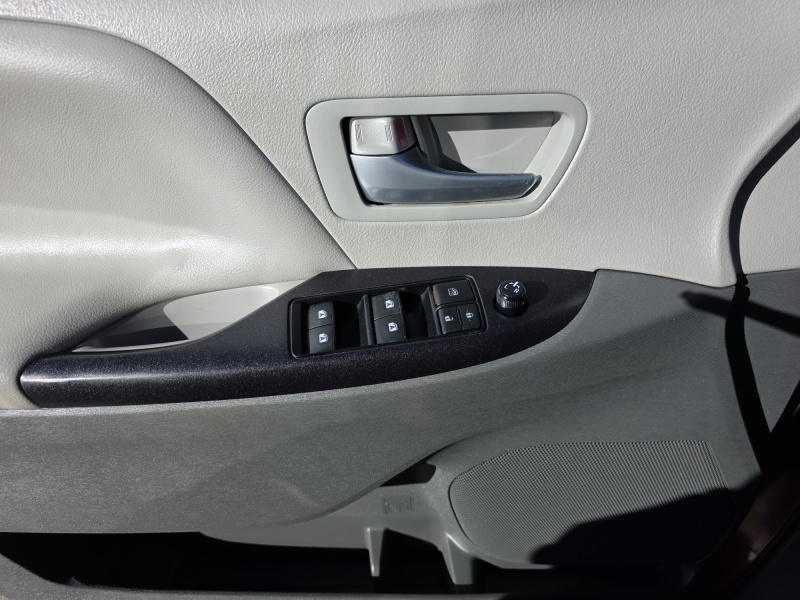 2016 Toyota Sienna