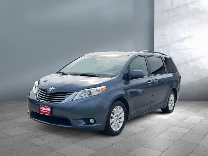 Used 2015 Toyota Sienna XLE Vans