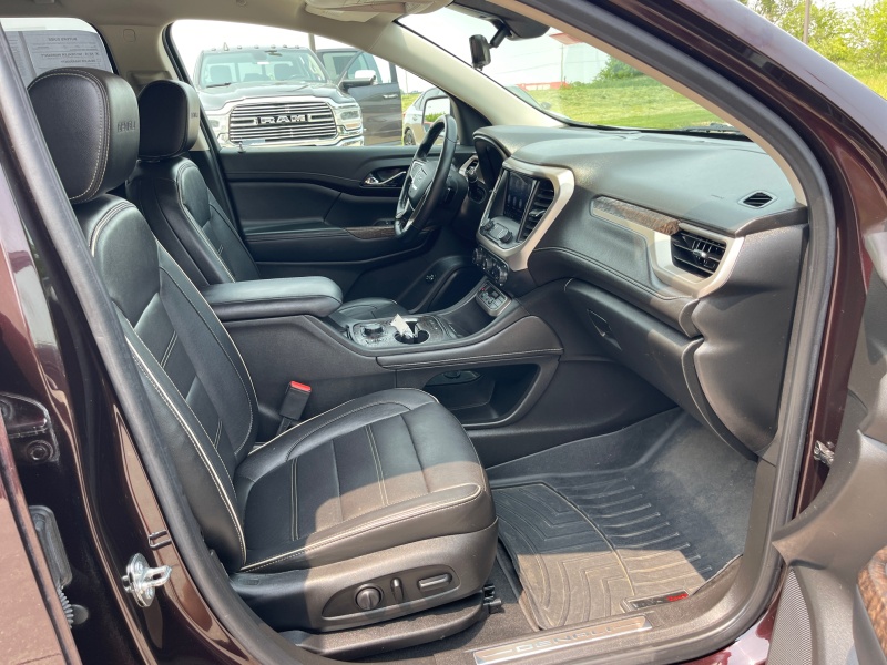 2020 GMC Acadia