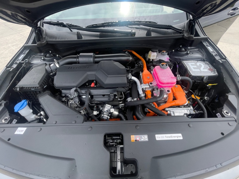 2025 Kia Sportage Hybrid