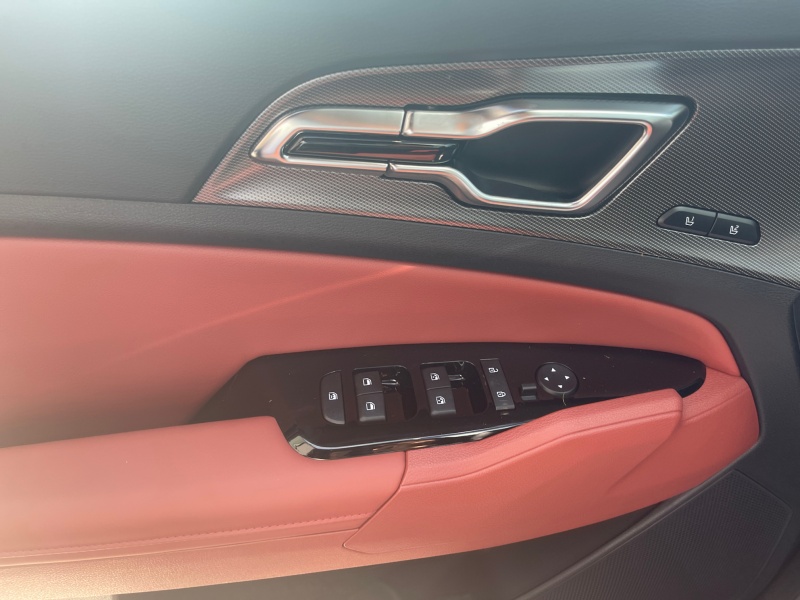 2025 Kia Sportage Hybrid