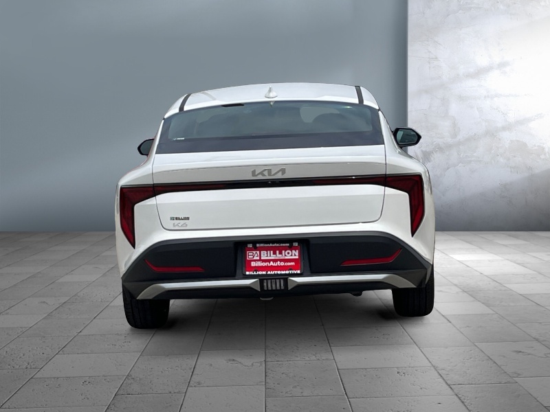2025 Kia K4