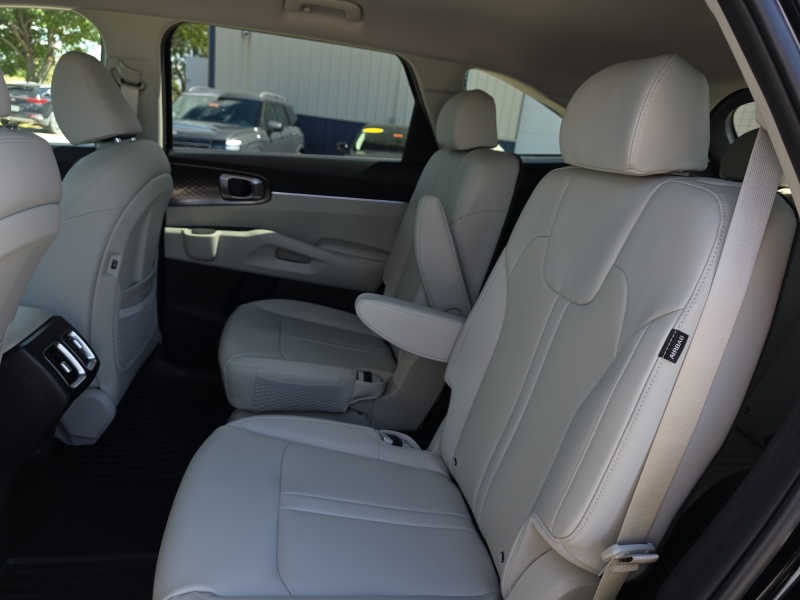 2025 Kia Sorento Hybrid