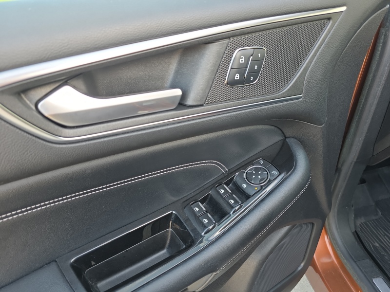 2017 Ford Edge