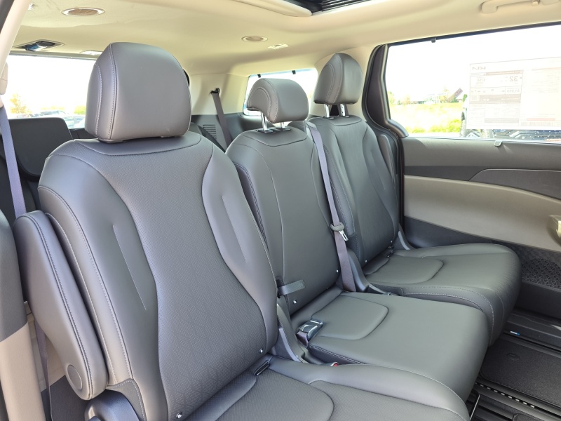 2026 Kia Carnival Hybrid