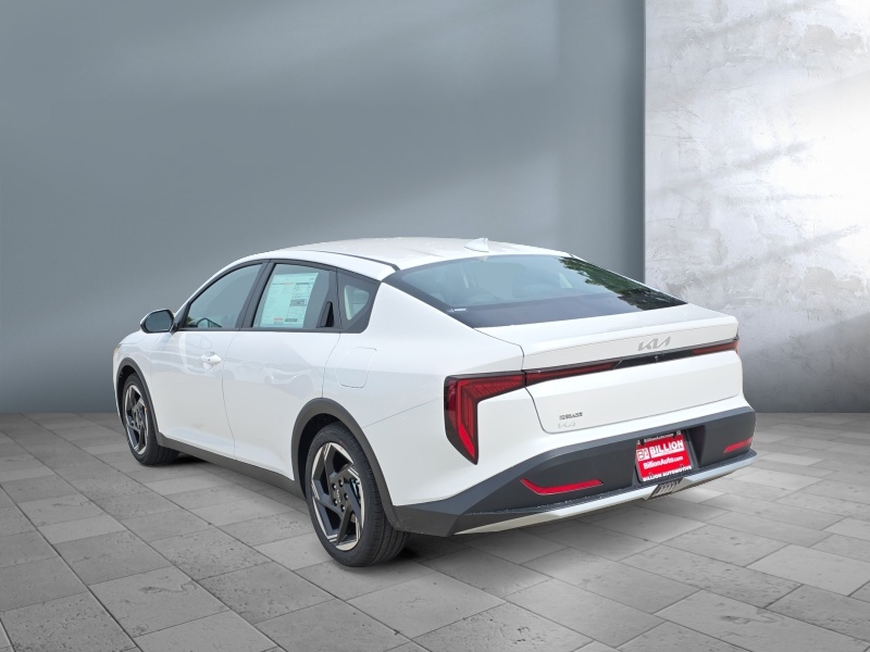 2025 Kia K4
