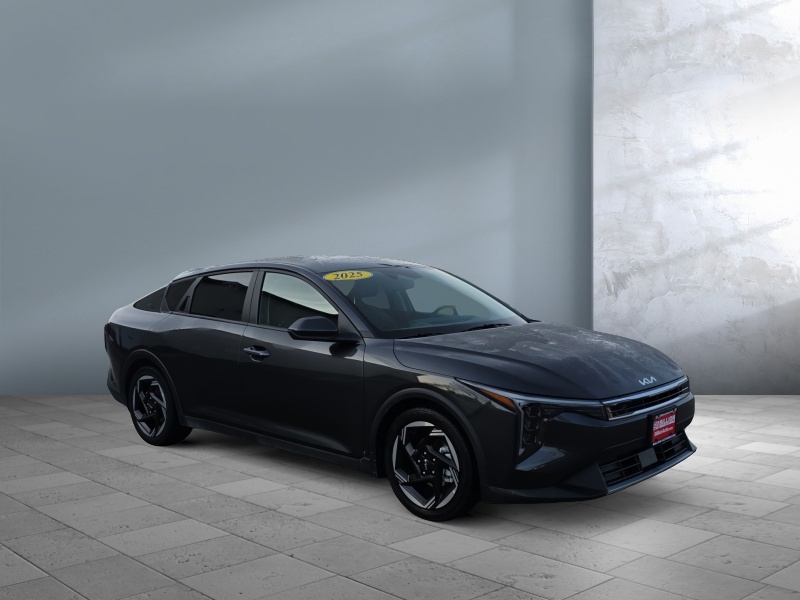 2025 Kia K4