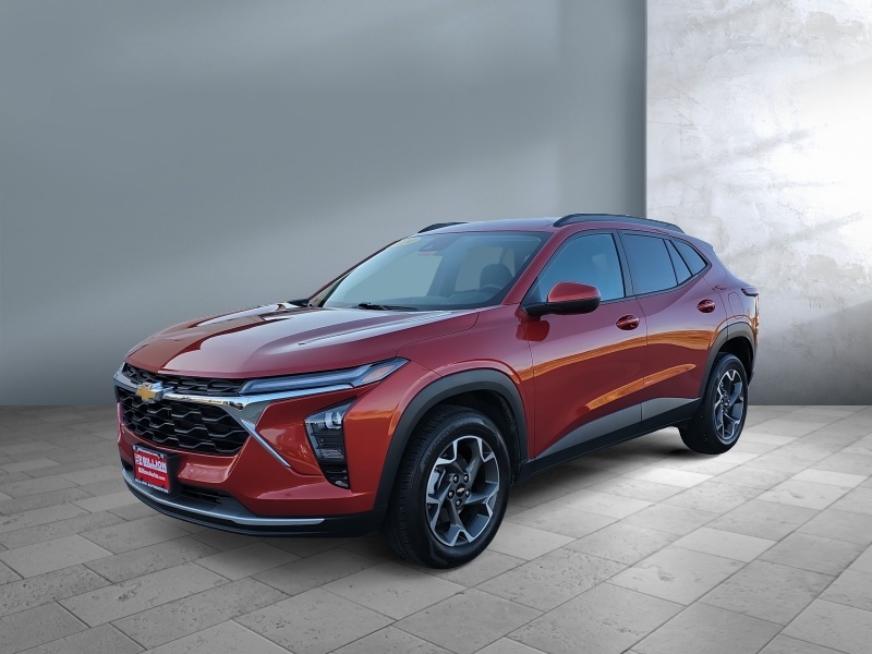 Used 2024 Chevrolet Trax LT Crossovers