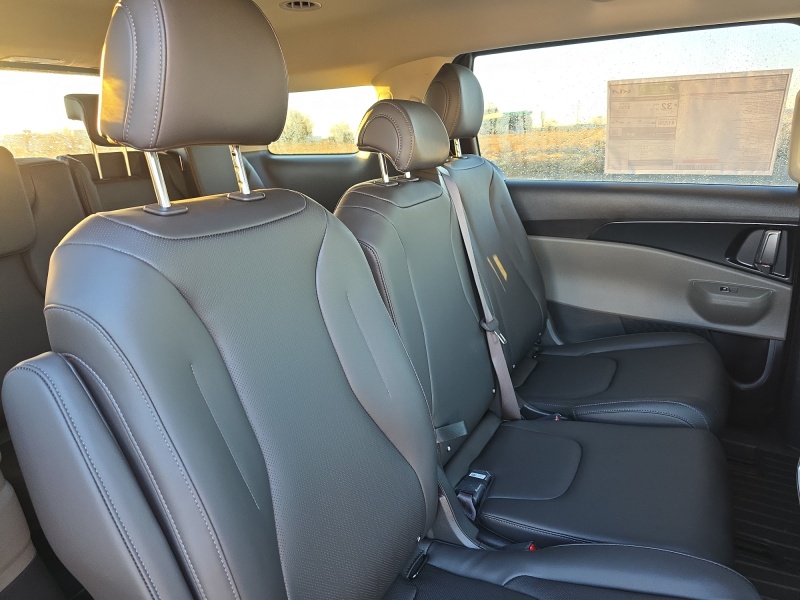 2026 Kia Carnival Hybrid