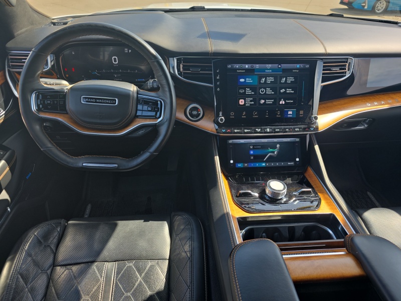 2022 Jeep Grand Wagoneer