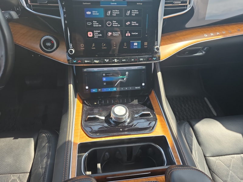 2022 Jeep Grand Wagoneer