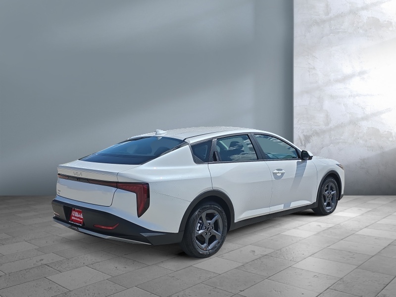 2026 Kia K4