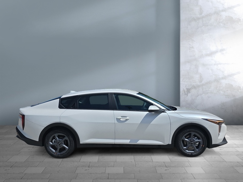 2026 Kia K4
