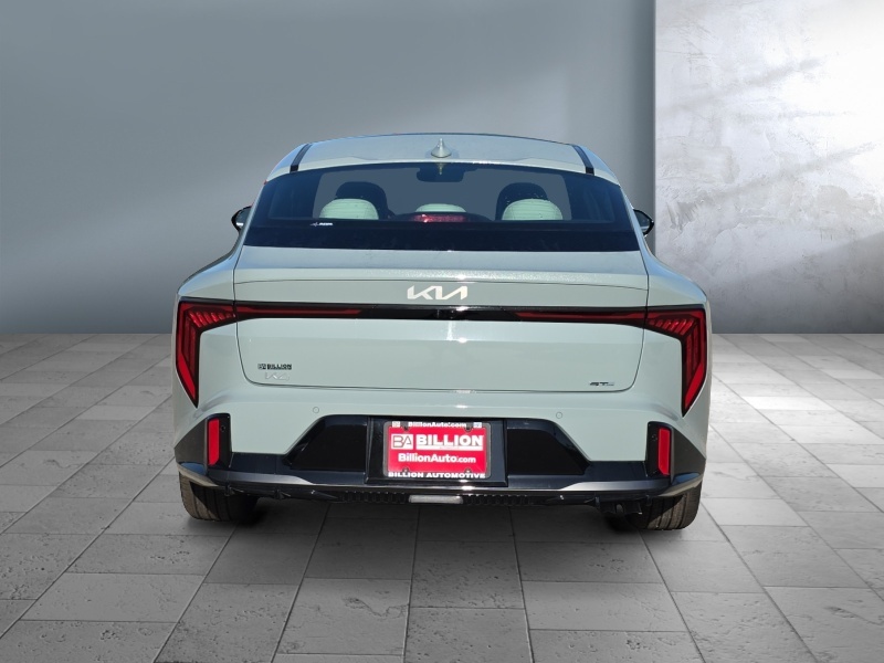 2026 Kia K4