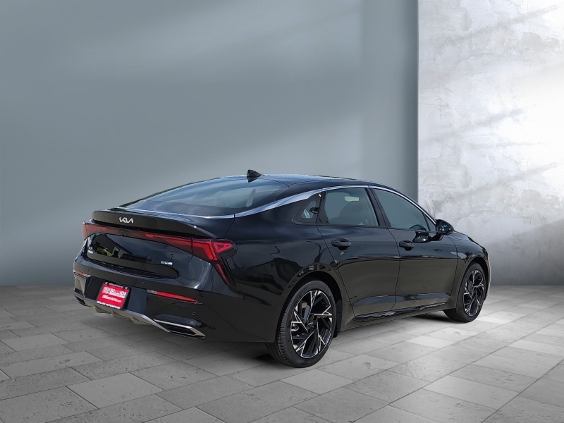 2026 Kia K5