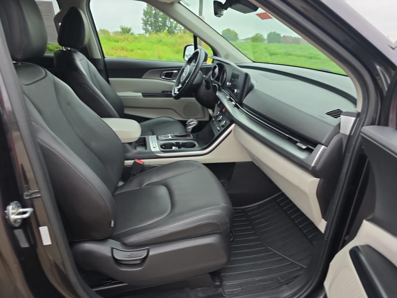 2023 Kia Carnival