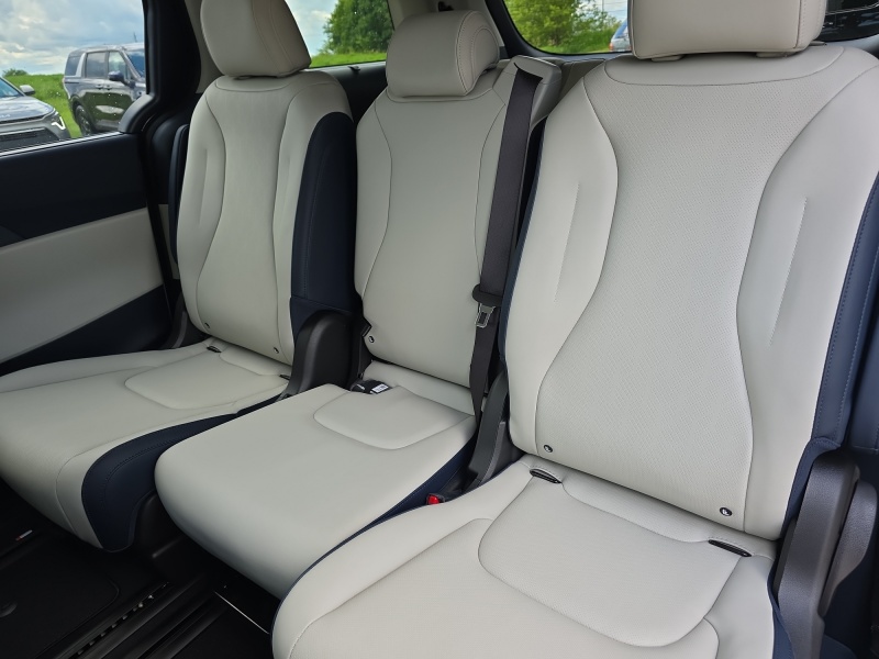 2026 Kia Carnival Hybrid