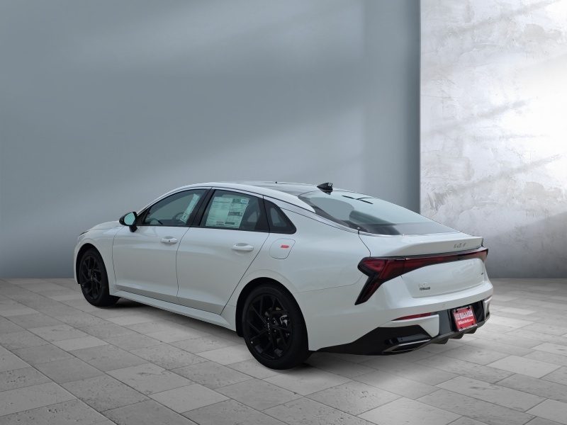 2026 Kia K5