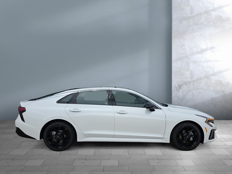 2026 Kia K5