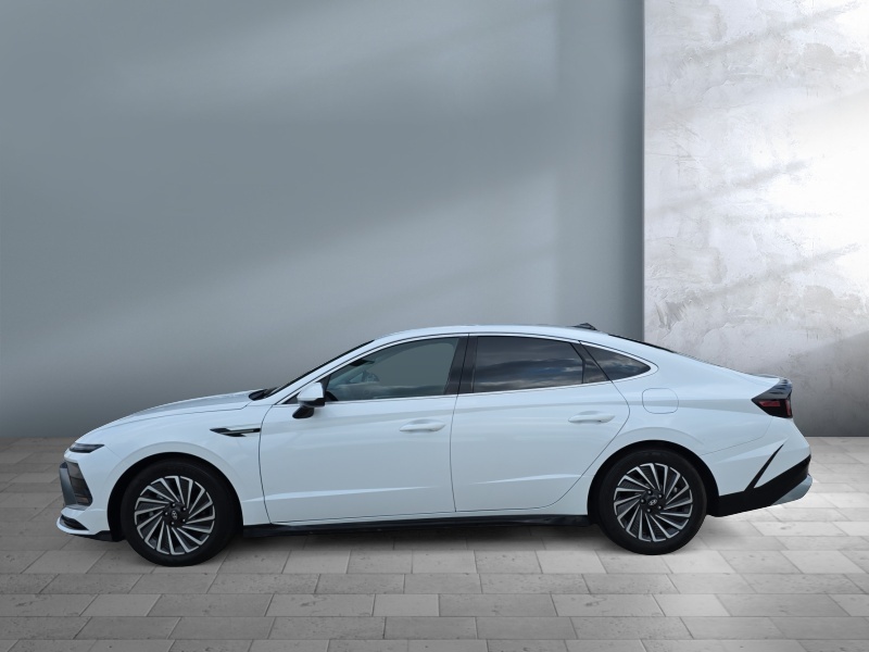 2025 Hyundai Sonata Hybrid