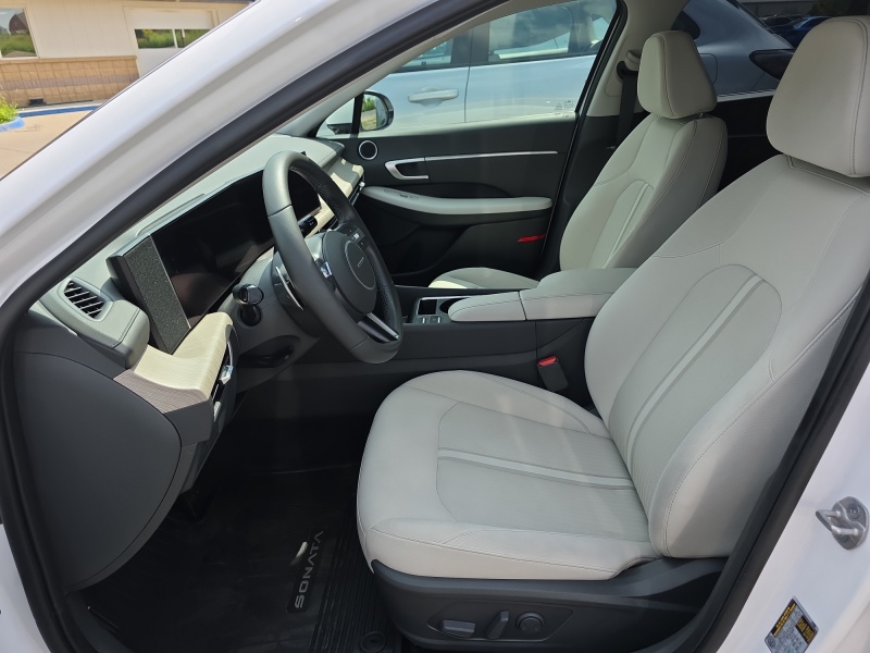 2025 Hyundai Sonata Hybrid