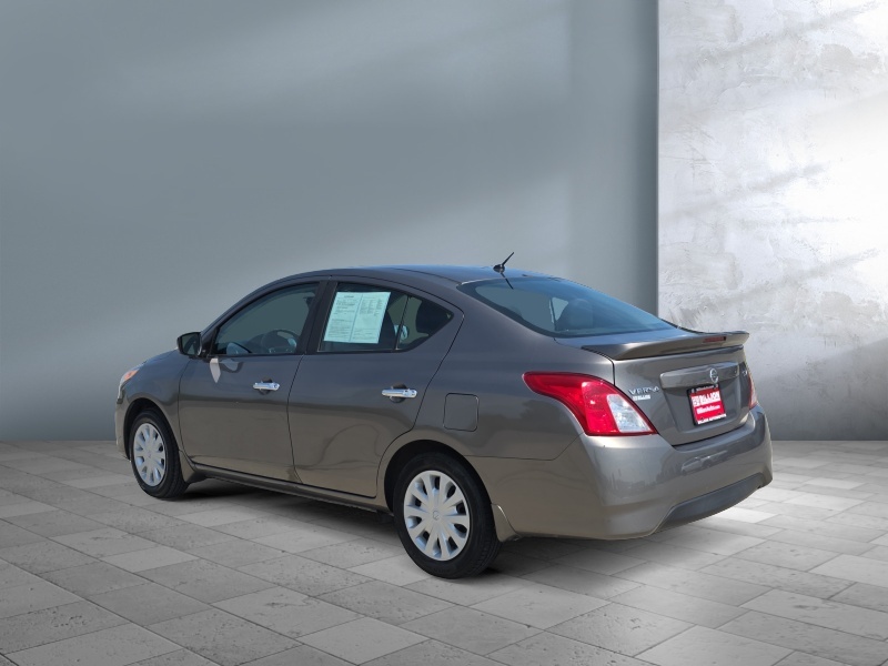 2017 Nissan Versa Sedan
