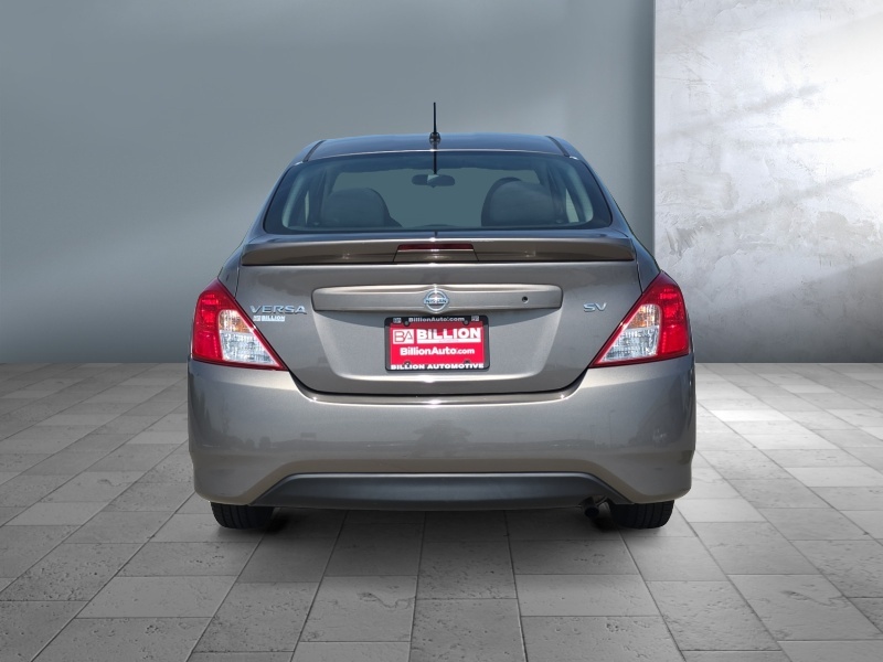 2017 Nissan Versa Sedan