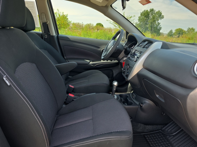 2017 Nissan Versa Sedan