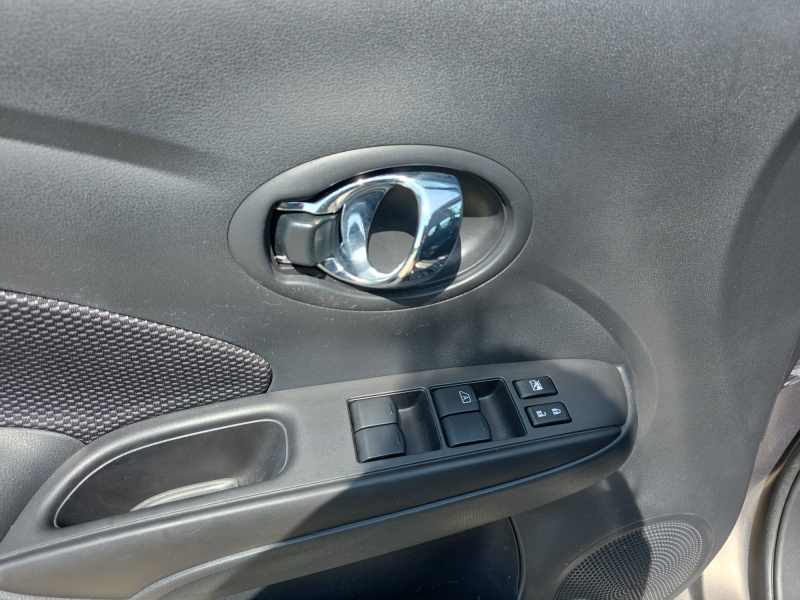 2017 Nissan Versa Sedan