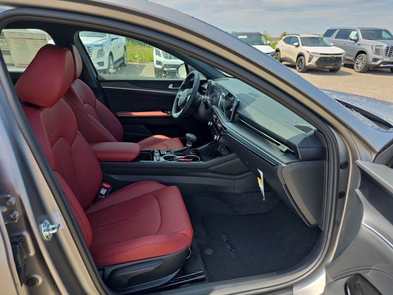 2026 Kia K5