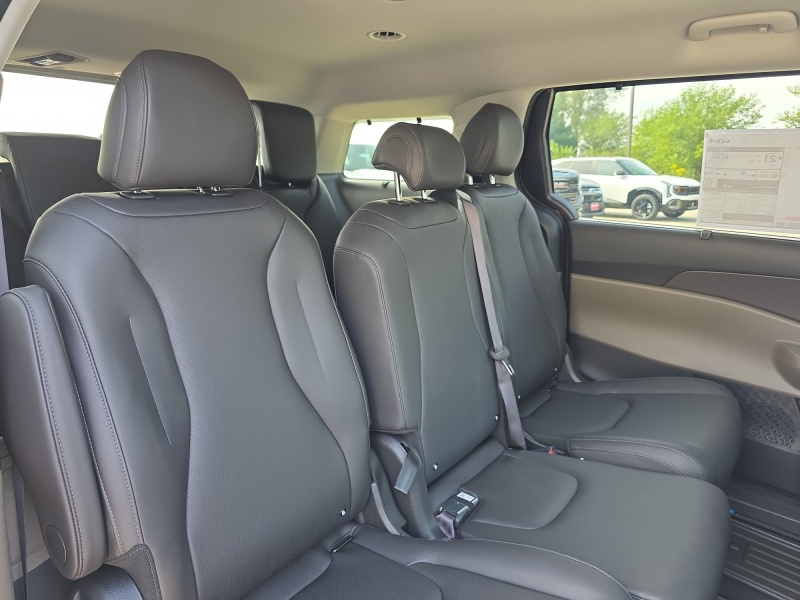 2027 Kia Carnival
