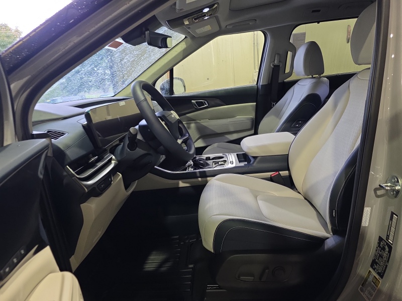 2027 Kia Carnival