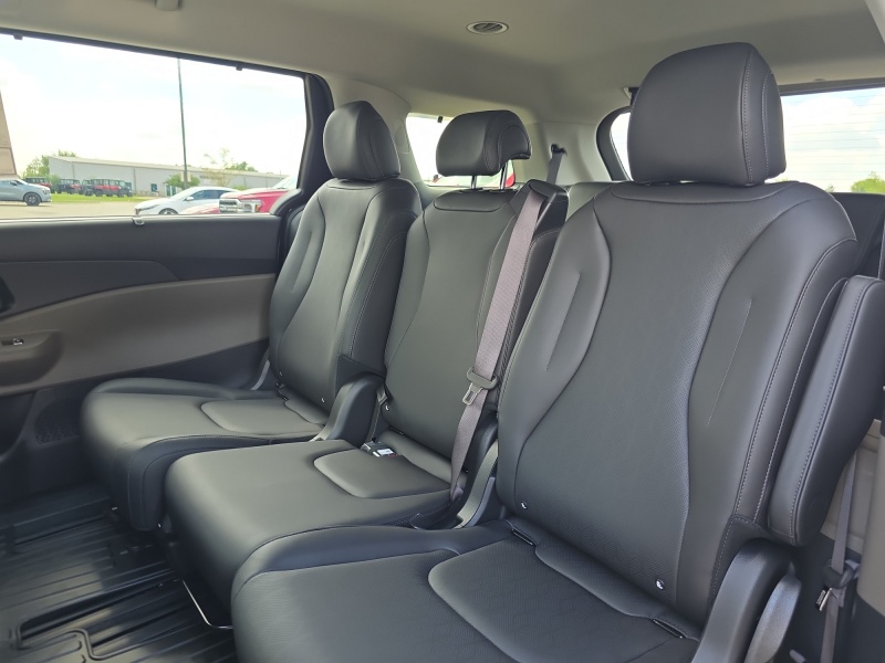 2027 Kia Carnival Hybrid