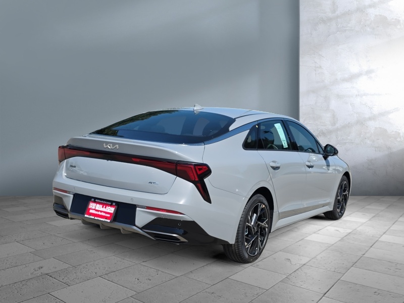 2026 Kia K5