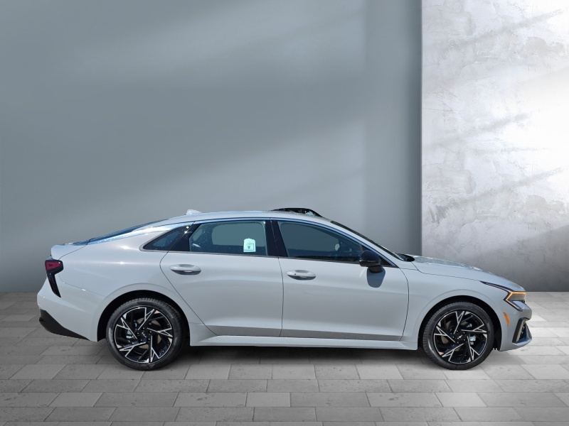2026 Kia K5