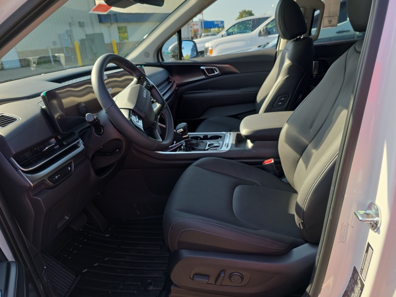2027 Kia Carnival