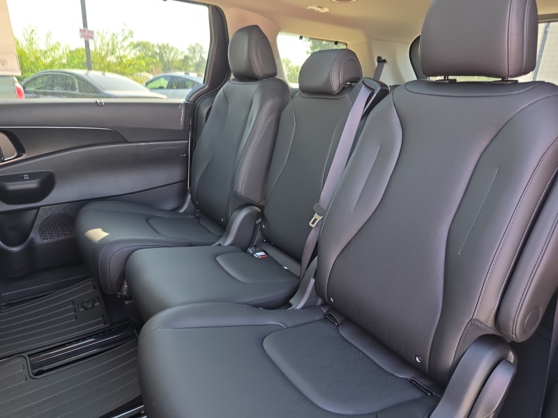 2027 Kia Carnival