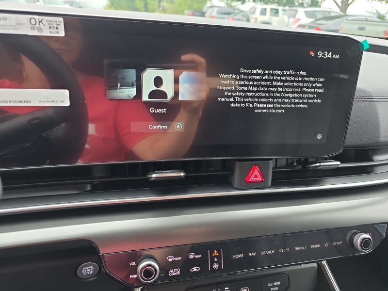 2027 Kia Carnival Hybrid