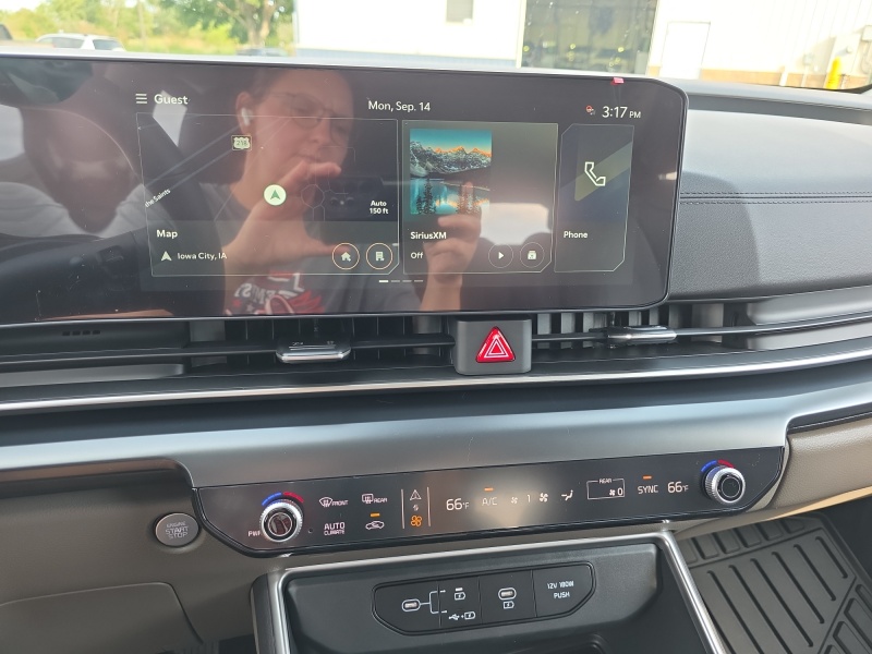 2027 Kia Carnival