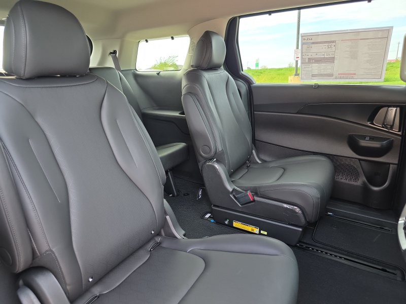 2027 Kia Carnival Hybrid