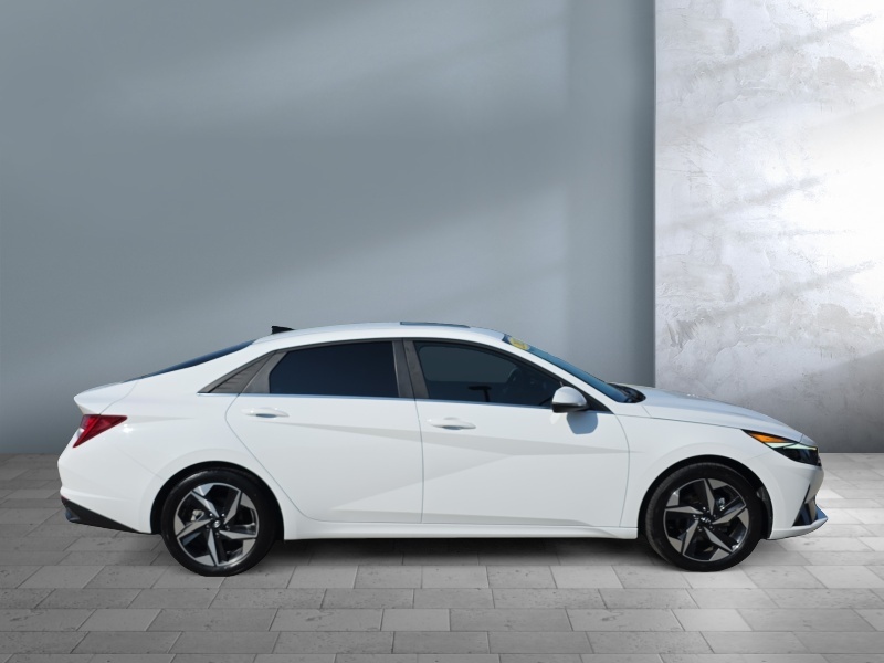 2023 Hyundai Elantra Hybrid