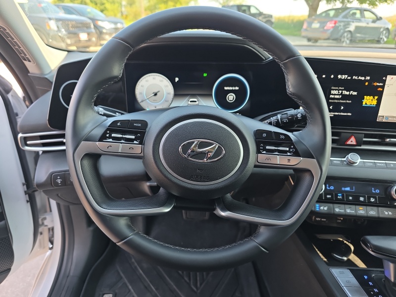 2023 Hyundai Elantra Hybrid