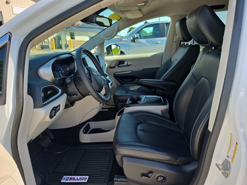 2023 Chrysler Pacifica
