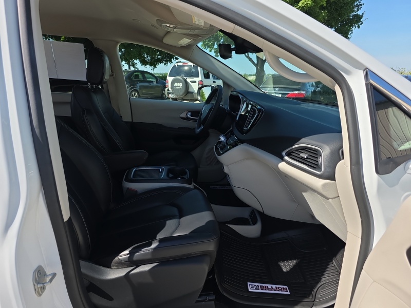2023 Chrysler Pacifica