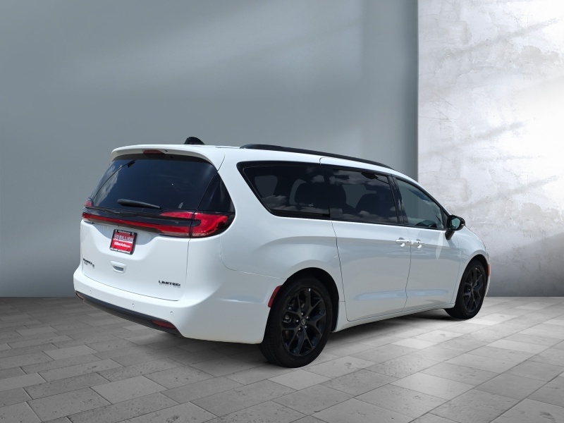 2025 Chrysler Pacifica