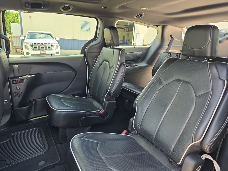 2025 Chrysler Pacifica